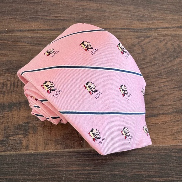 Vineyard Vines Custom Collection Aronimink golf Men's Tie old logo - Picture 1 of 4